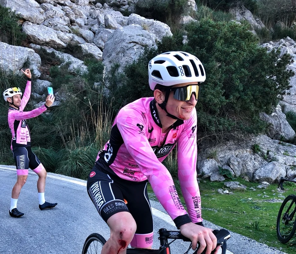 Original Hills-Angels-Team-Kit in Pink und Schwarz